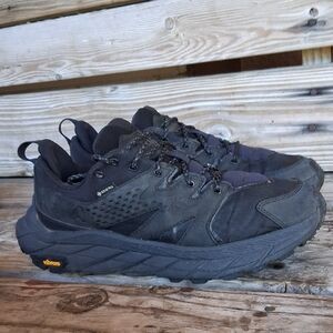 Hoka Anacapa Low GTX Men's Black Trail Sneakers with Vibram Outsole